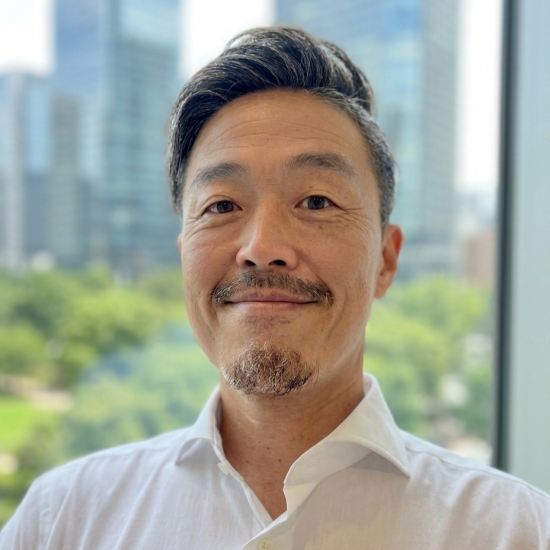 Tatsuya Koizumi (小泉 達也)