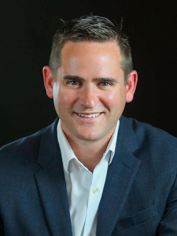 Headshot of Mike Carr